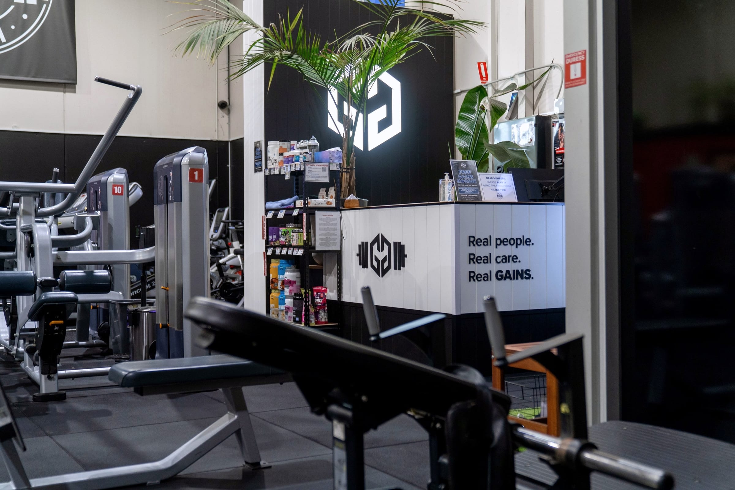 GAINS reception and front desk